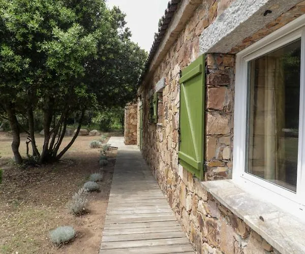 Maison 1 *